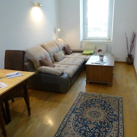 Charming, Central, Spacious Apartment อินส์บรุค ภายนอก รูปภาพ